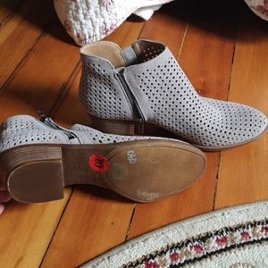 Lucky Brand ankle boots